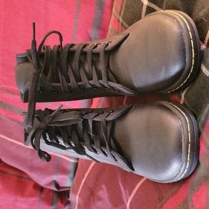 Dr. Martin's Shoreditch Greasy Lamper NWOT